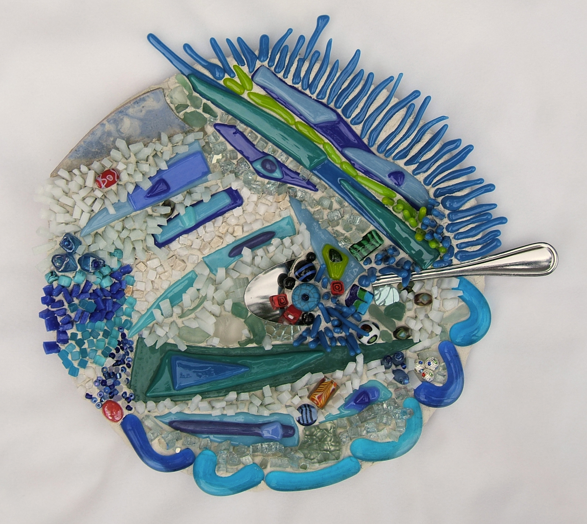 bluefine art mosaic plate by Lynn Bridge